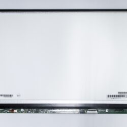 LCD 15.6" matrica