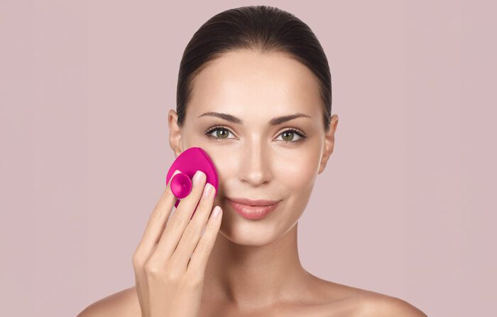 Facial Cleaning Brush 4in1 with Handle Geske with APP(magenta) - Image 8
