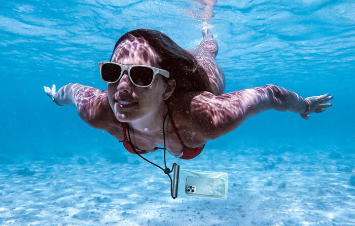 Waterproof phone case Baseus AquaGlide with Cylindrical Slide Lock (blue) - Image 9