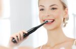 Sonic toothbrushes with tips set and 2 holders Bitvae D2+D2 (white and black) - Image 4