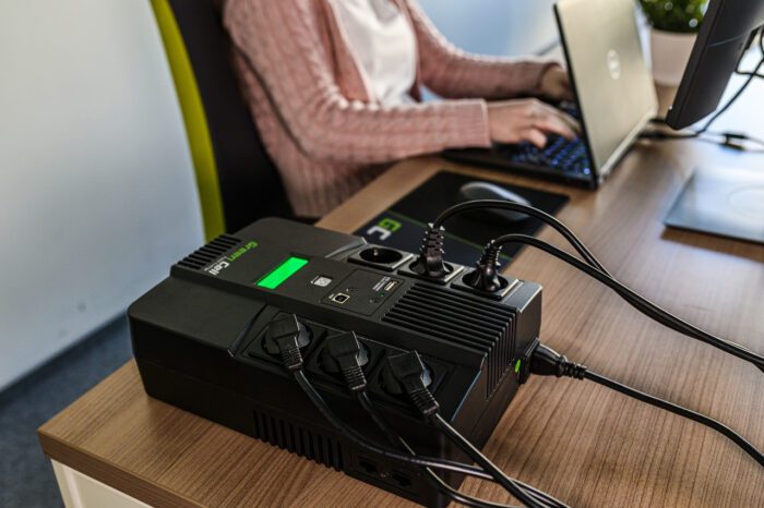 Green Cell UPS AiO 600VA 360W - Image 3