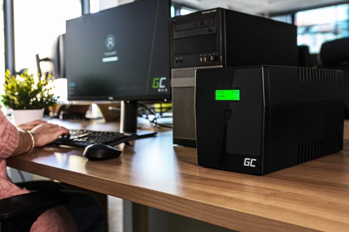 Green Cell UPS 2000VA 1400W Power Proof - Image 5