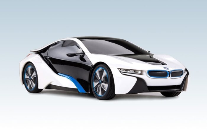 RASTAR R/C 1:24 BMW I8 remote controlled RC car (white) - Image 6
